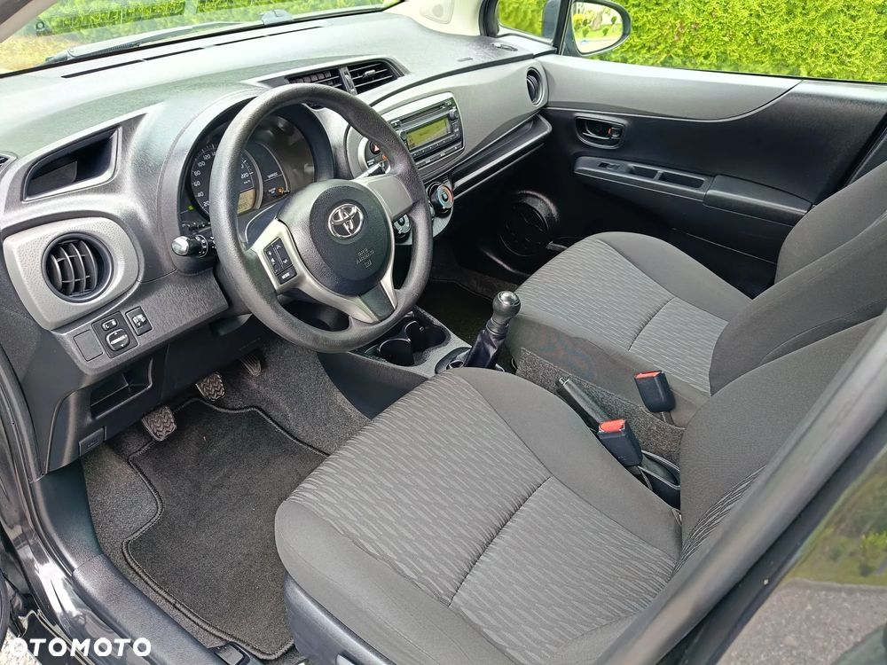 Toyota Yaris - 7