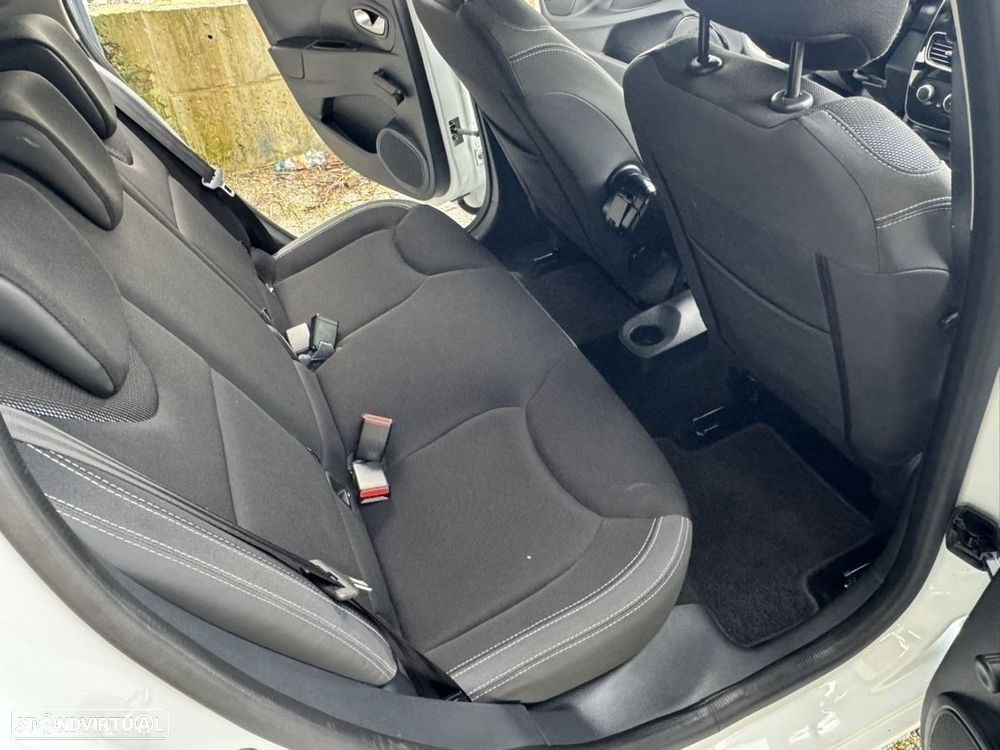 Renault Clio Sport Tourer 1.5 dCi Zen - 11