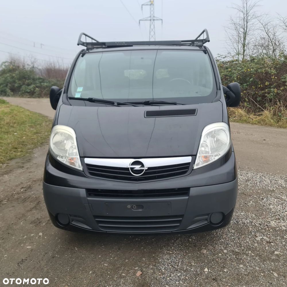 Opel VIVARO 6-OSOBOWY - 17
