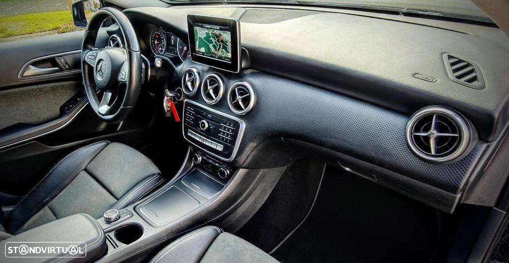 Mercedes-Benz A 180 d 7G-DCT AMG Line - 10