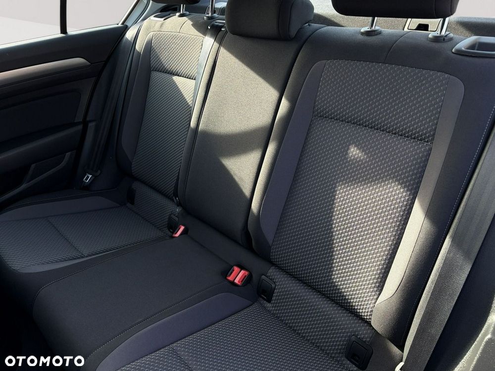 Volkswagen Passat 1.5 TSI EVO Essence DSG - 26