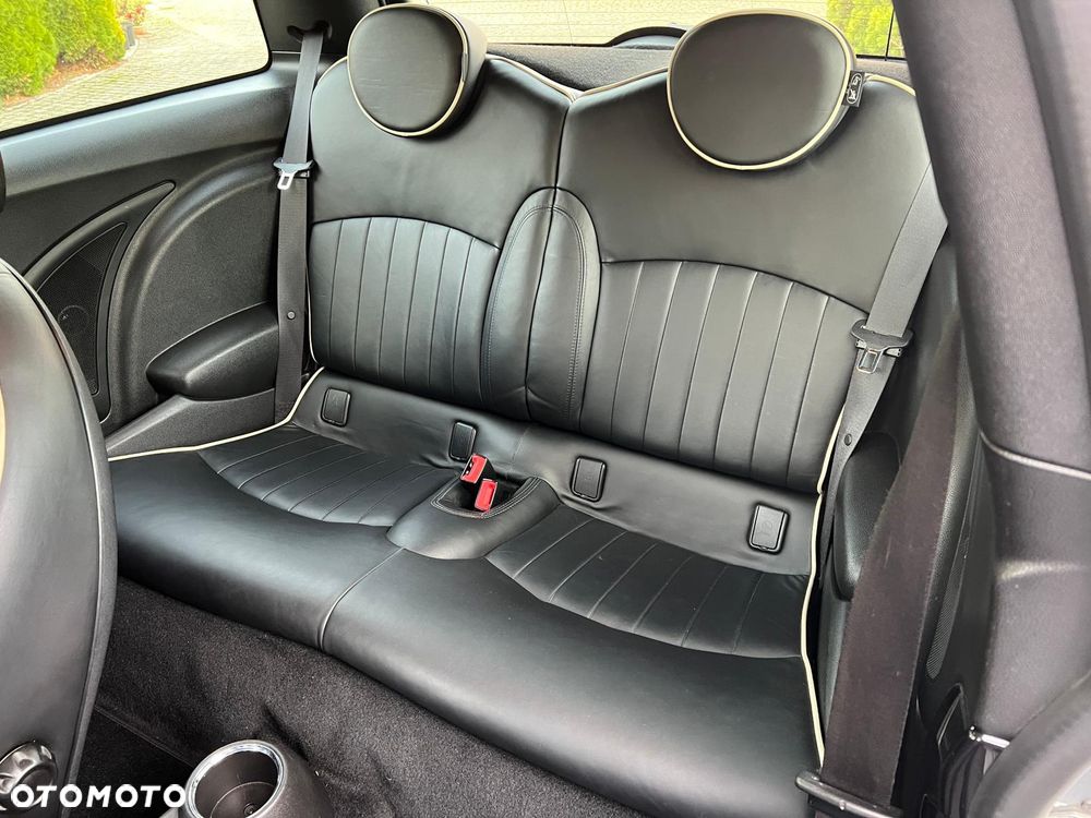 MINI Cooper S 50 Mayfair - 23