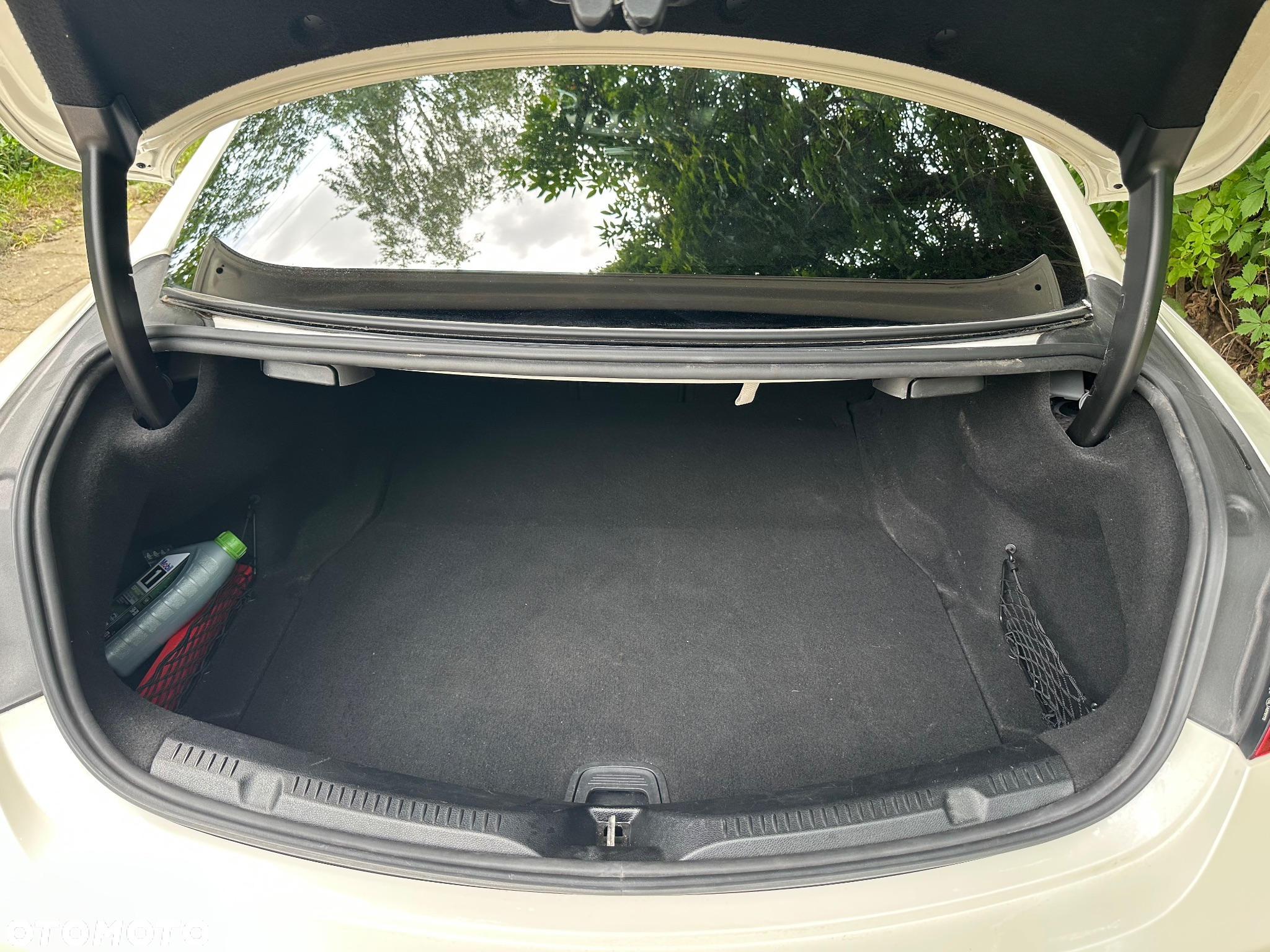 Mercedes-Benz Klasa E 220 d Coupe 4-Matic 9G-TRONIC - 23
