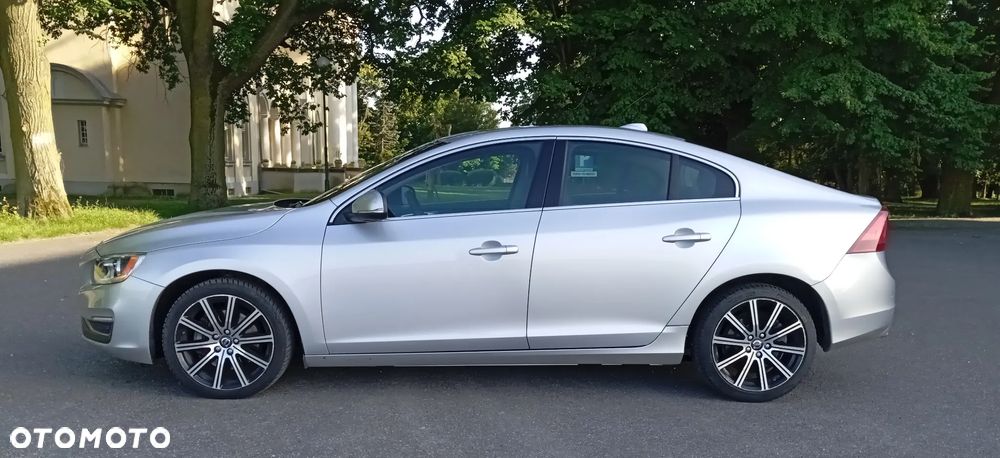 Volvo S60 2.5 T5 AWD - 4