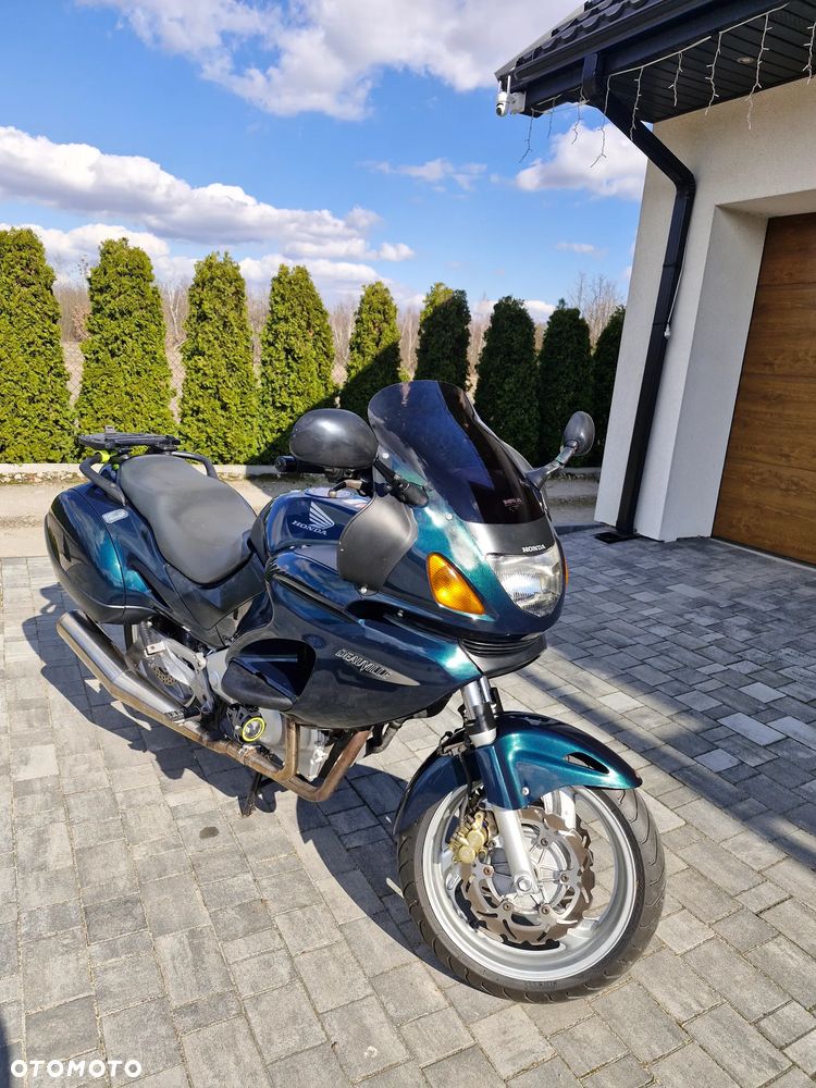 Honda NT - 2