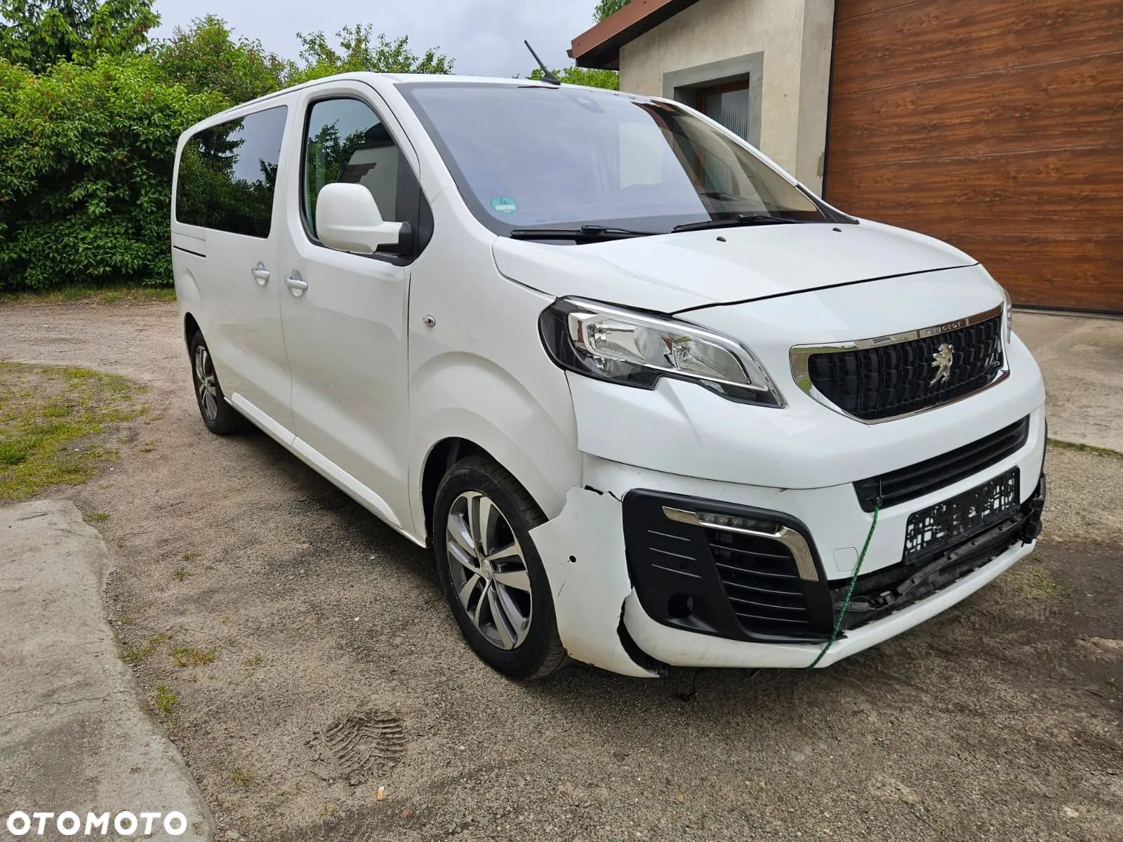 Peugeot Traveller 2.0 BlueHDi Compact Allure - 1