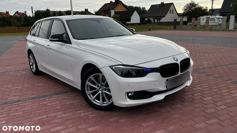 BMW Seria 3 325d - 38
