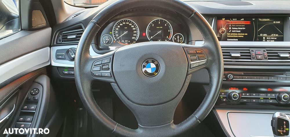 BMW Seria 5 530d xDrive - 15