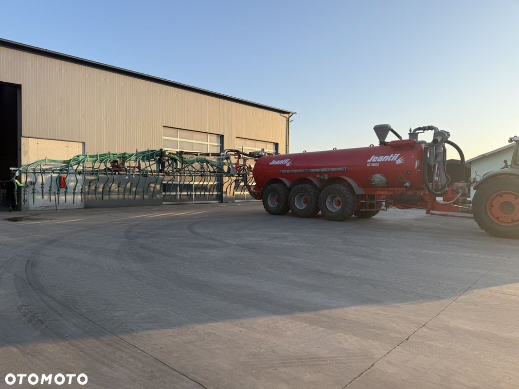 Gregoire Besson jeantil GT29000L - 1