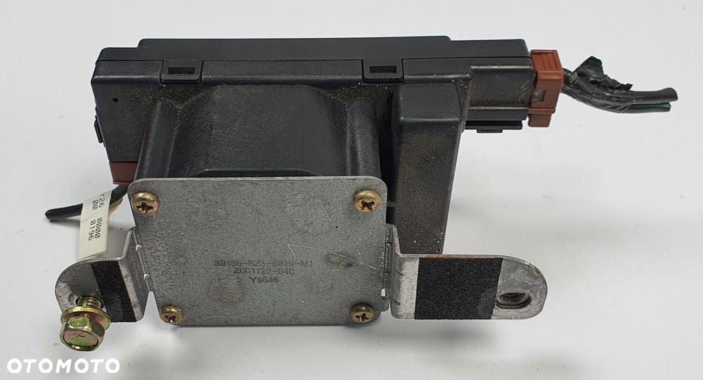 WZMACNIACZ ANTENY HONDA PRELUDE V 39155-SZ3-G010 - 2
