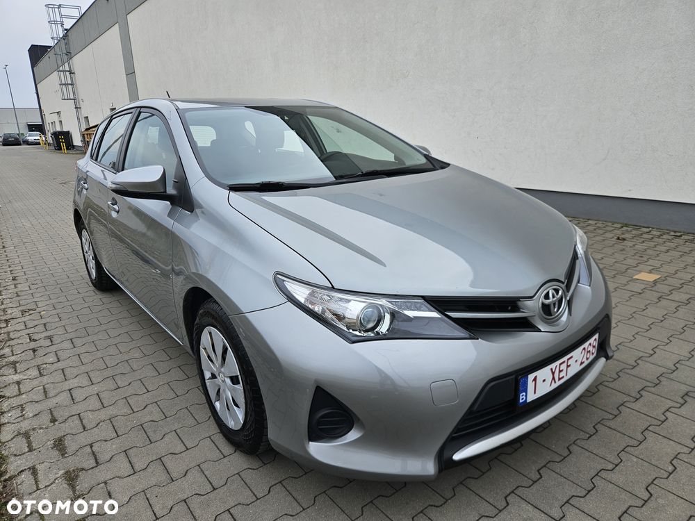 Toyota Auris 1.33 Dual-VVT-i Comfort - 37