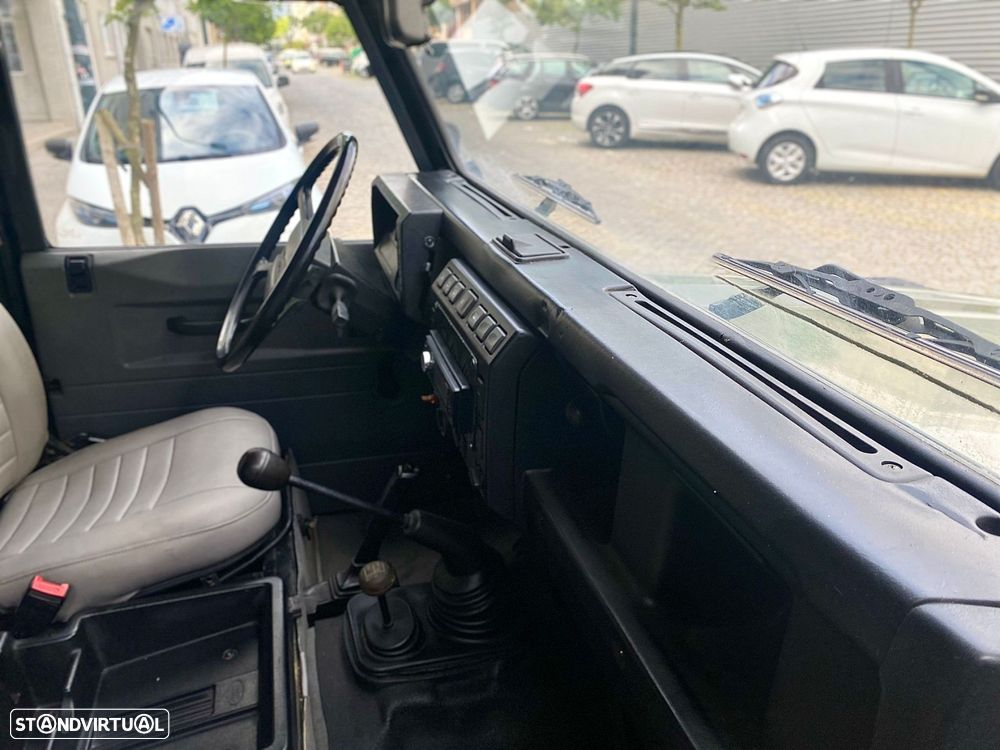 Land Rover Defender 110 2.5 TD5 Metal Top - 26