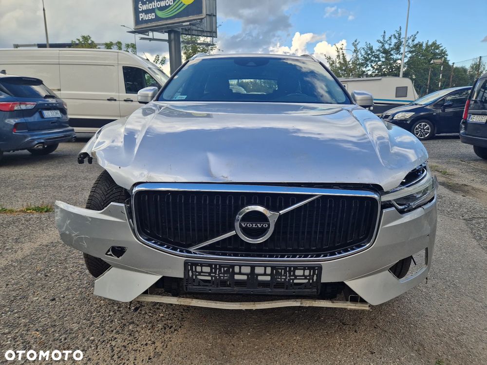 Volvo XC 60 B5 B AWD Momentum Pro - 8