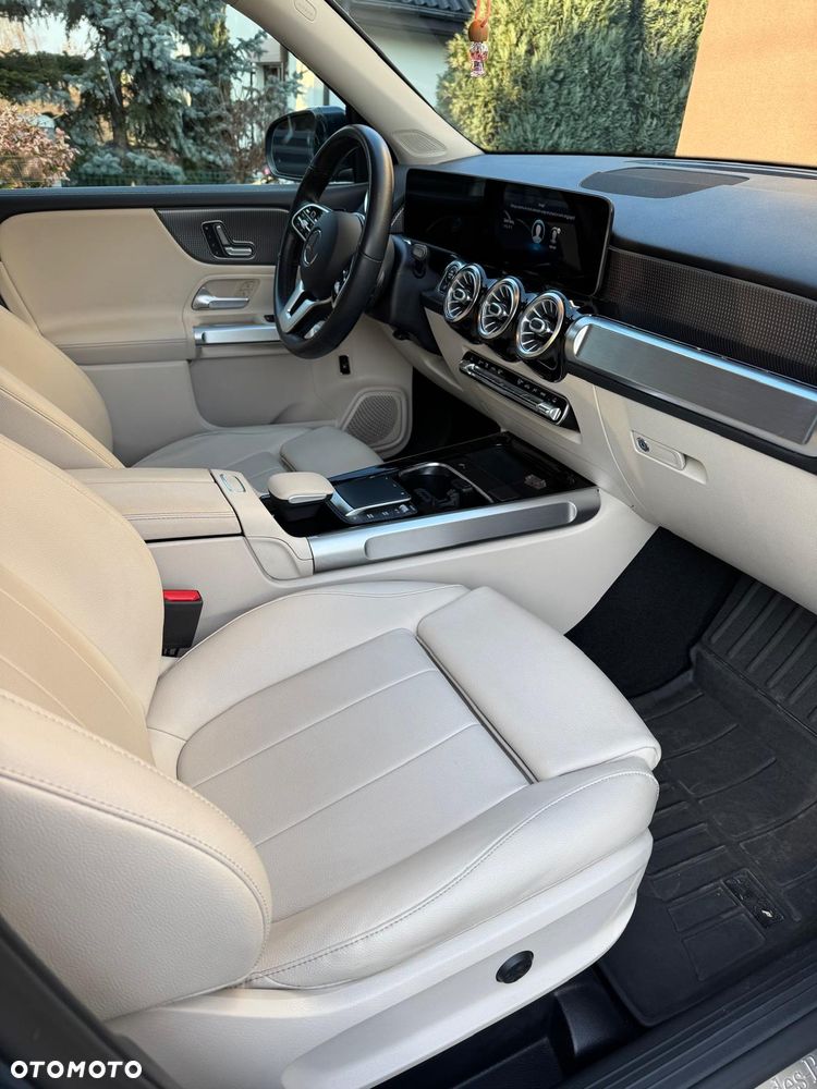 Mercedes-Benz GLB 250 8G-DCT Progressive - 12