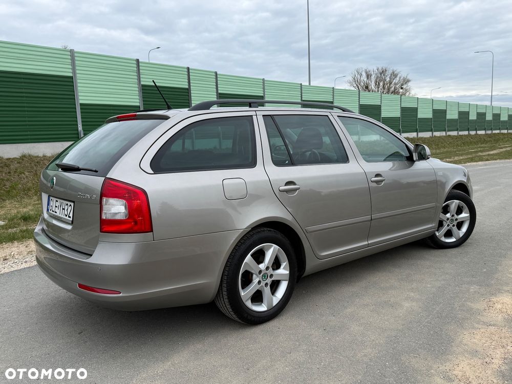 Skoda Octavia 1.4 TSI Family DSG - 22