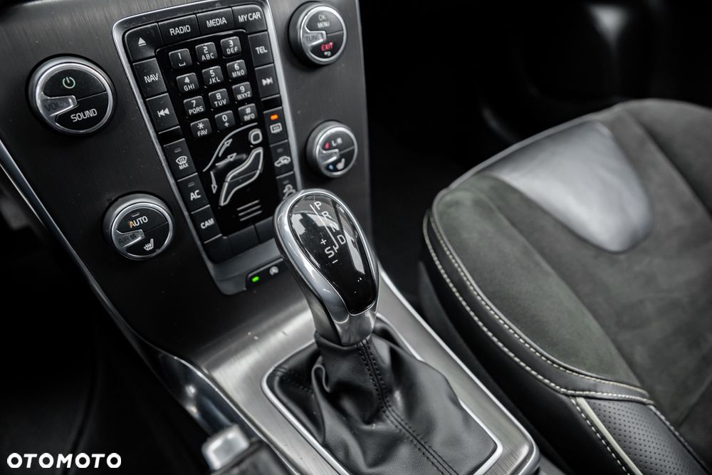 Volvo V40 Cross Country T4 AWD Geartronic Summum - 30