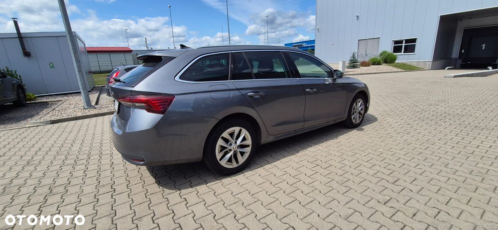 Skoda Octavia 2.0 TDI Selection DSG - 10