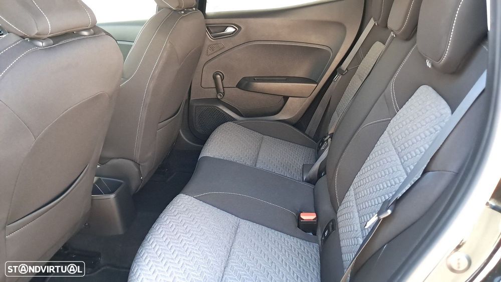 Renault Clio 1.5 Blue dCi Limited - 23