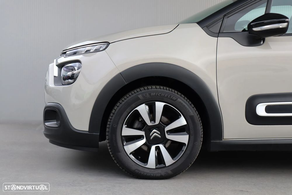 Citroën C3 1.2 PureTech Shine EAT6 - 7