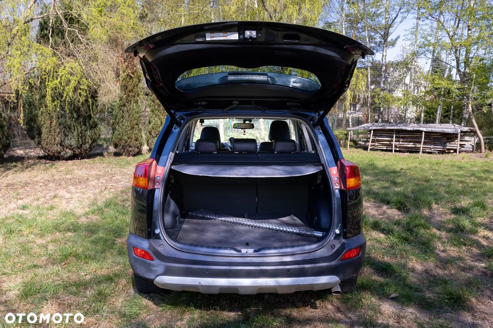 Toyota RAV4 - 18