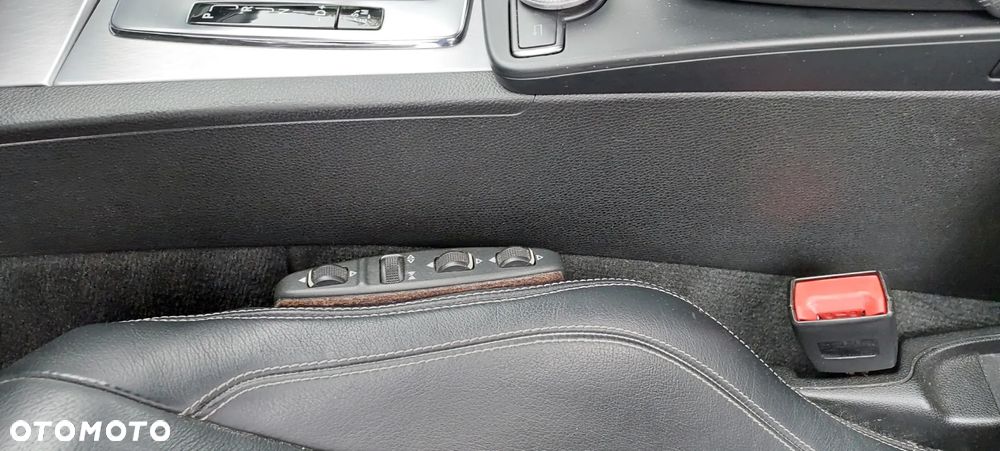 Mercedes-Benz Klasa E - 33