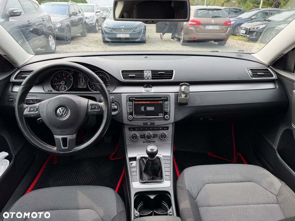 Volkswagen Passat 1.8 TSI Exclusive - 27