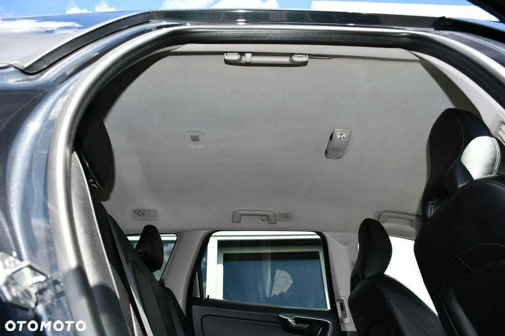 Volvo XC 60 D3 Drive-E Kinetic - 31