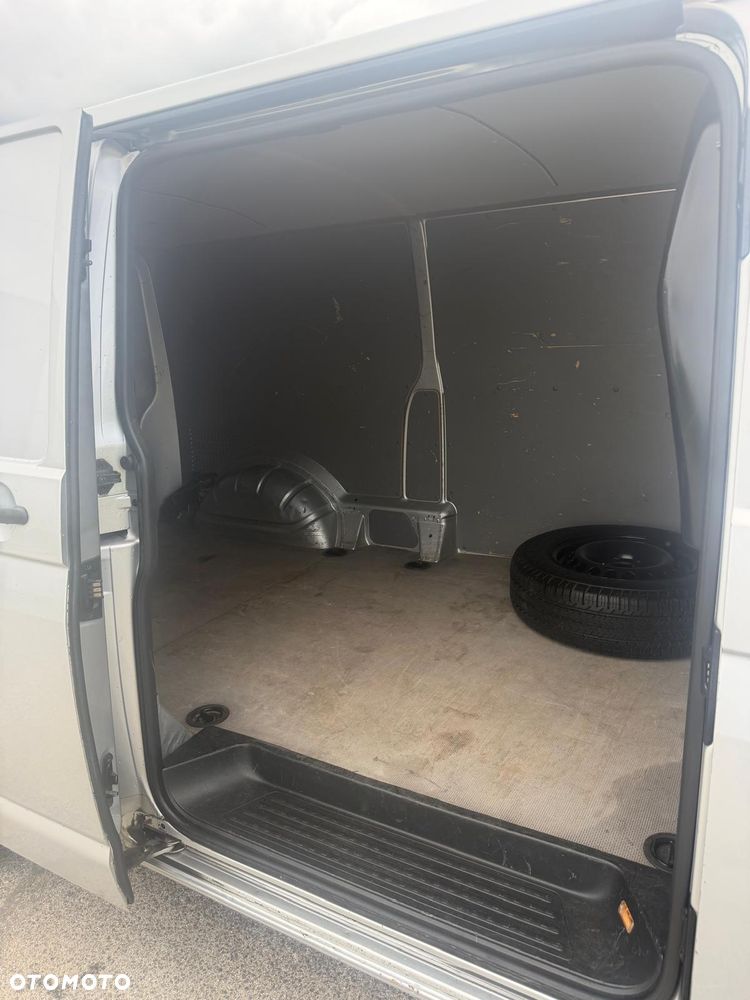 Volkswagen Transporter - 12