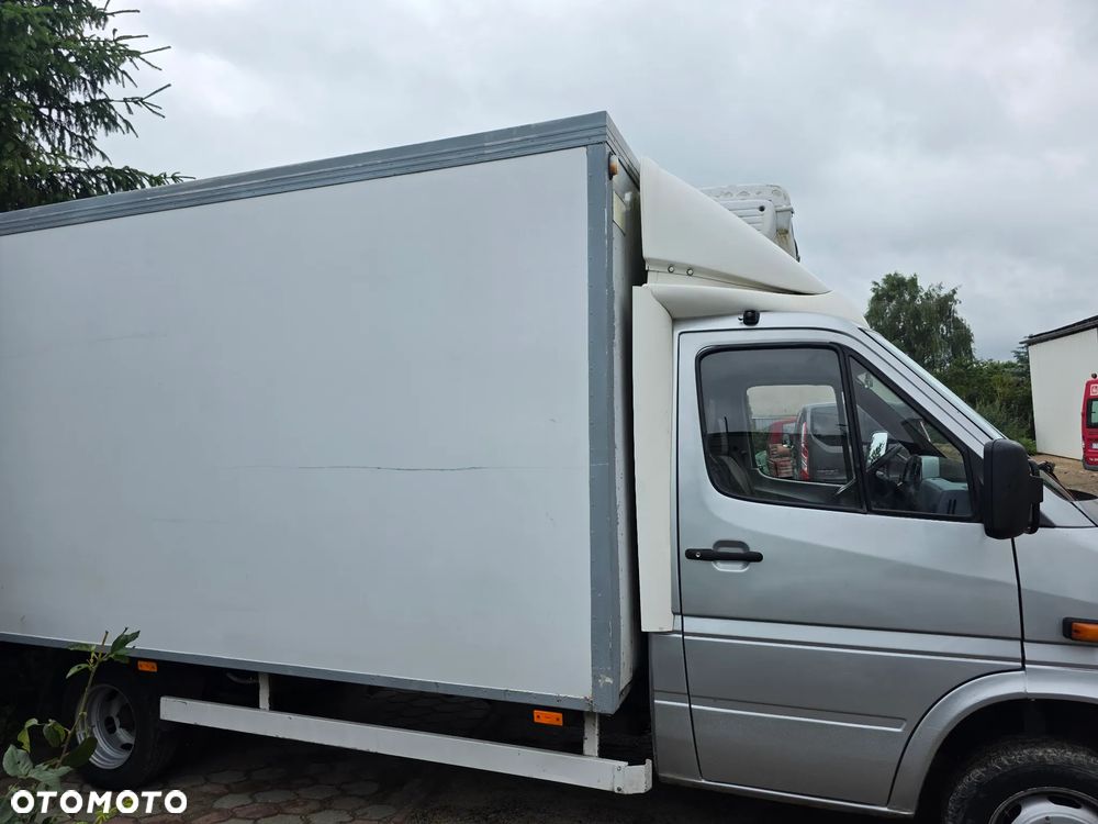 Mercedes-Benz SPRINTER - 3