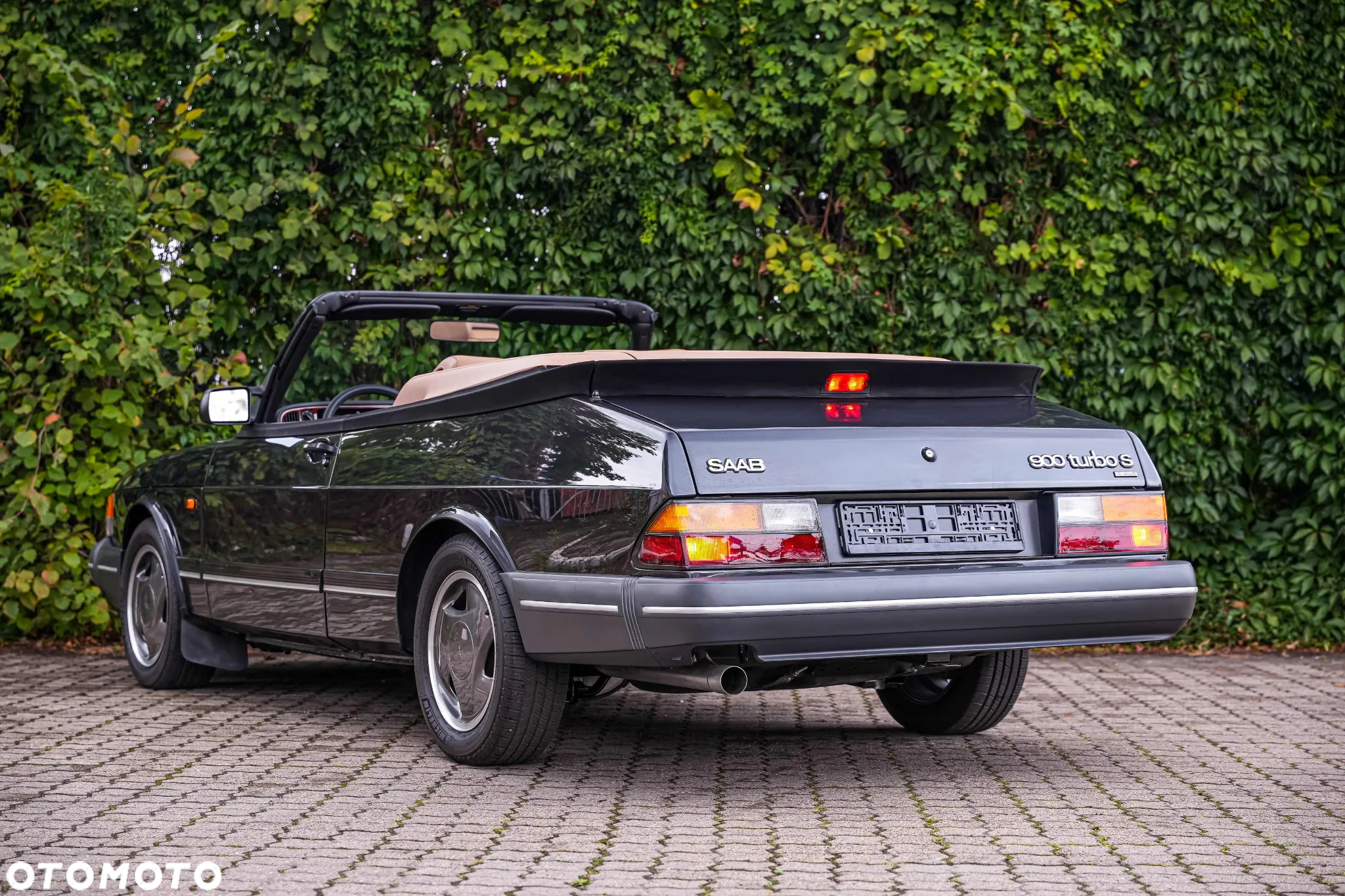Saab 900 - 10