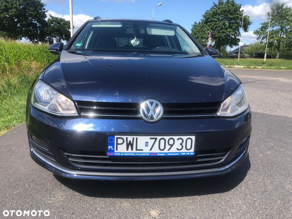 Volkswagen Golf - 1