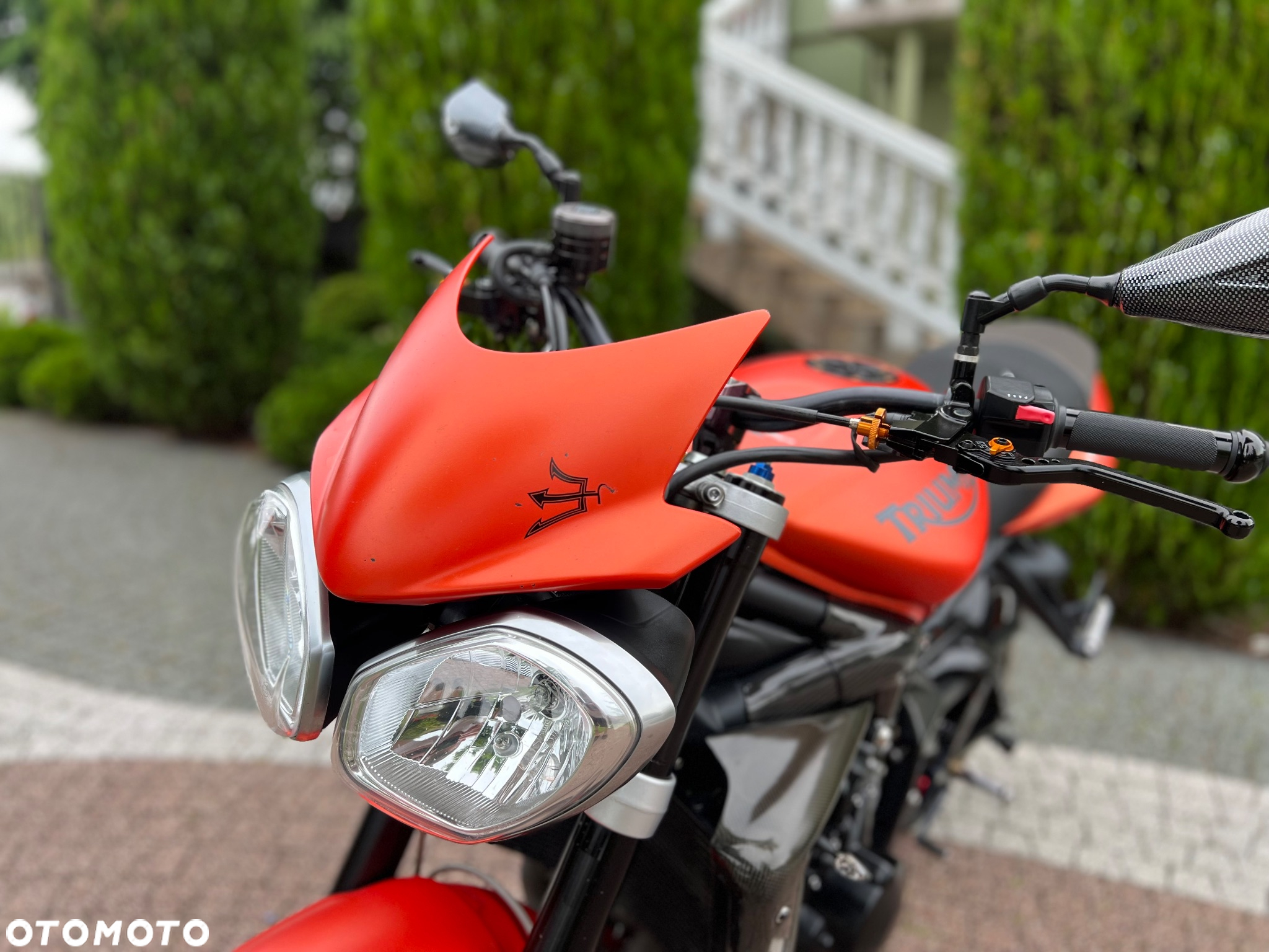 Triumph Street Triple - 28
