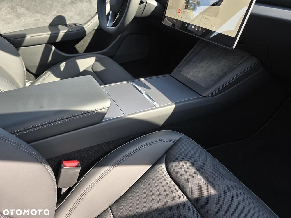 Tesla Model 3 Long Range AWD - 20