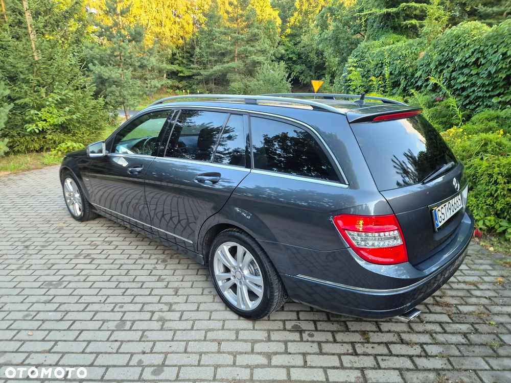 Mercedes-Benz Klasa C 220 CDI DPF Automatik BlueEFFICIENCY Avantgarde - 16