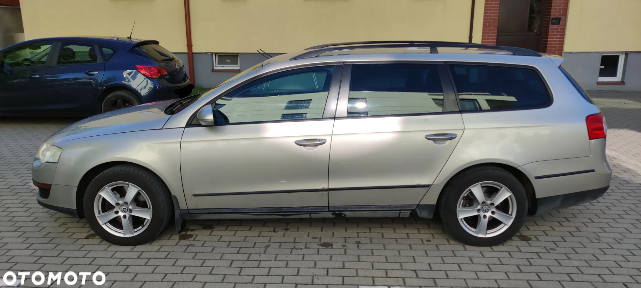 Volkswagen Passat 2.0 FSI Trendline - 2