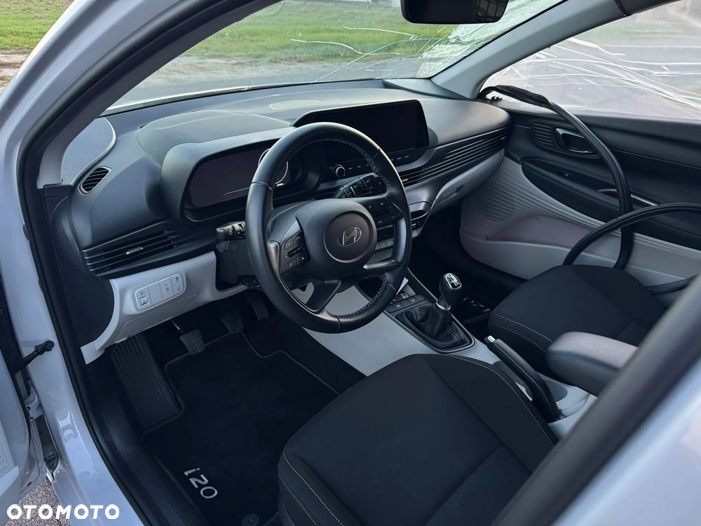 Hyundai i20 - 16