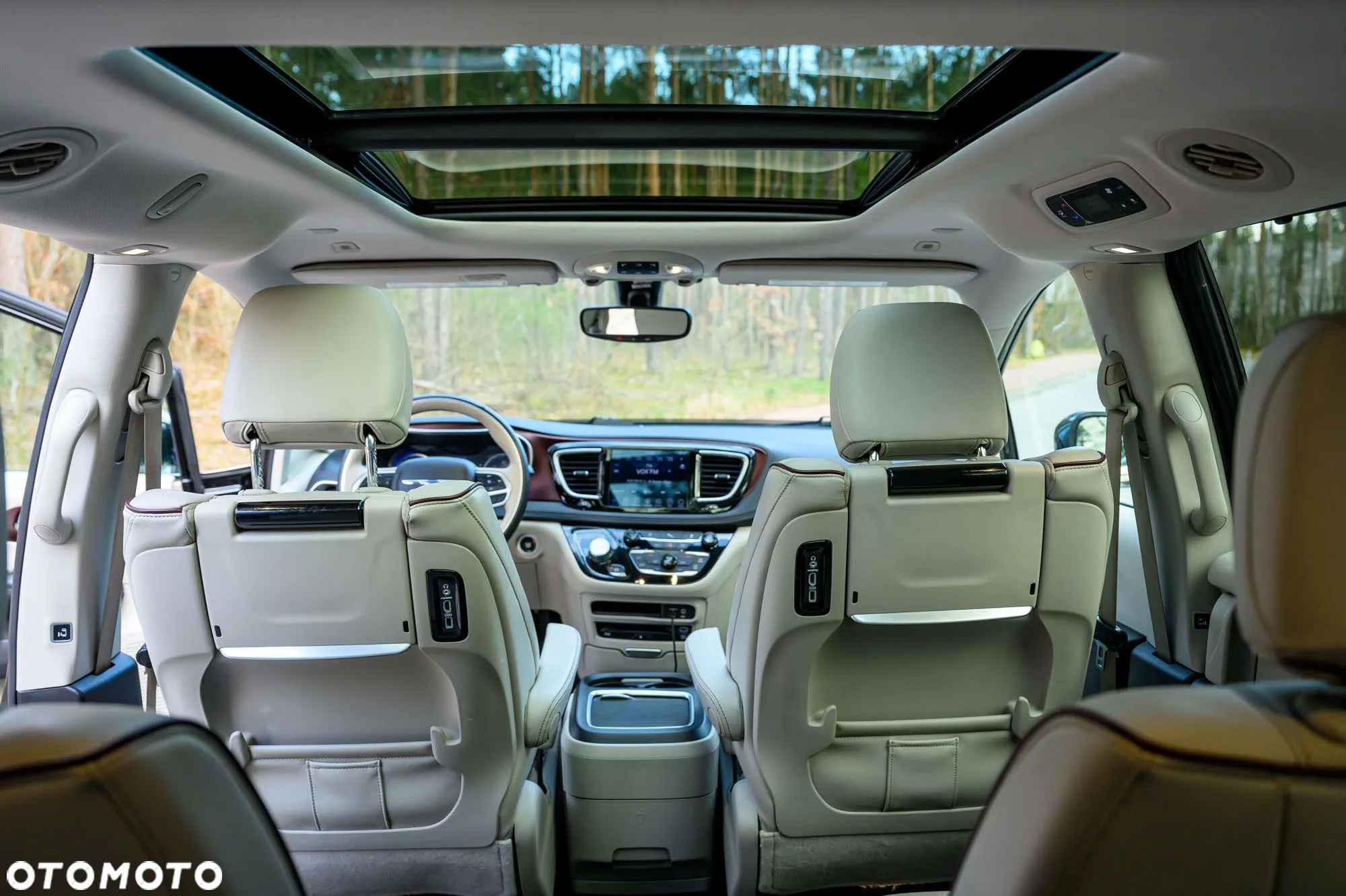 Chrysler Pacifica - 25