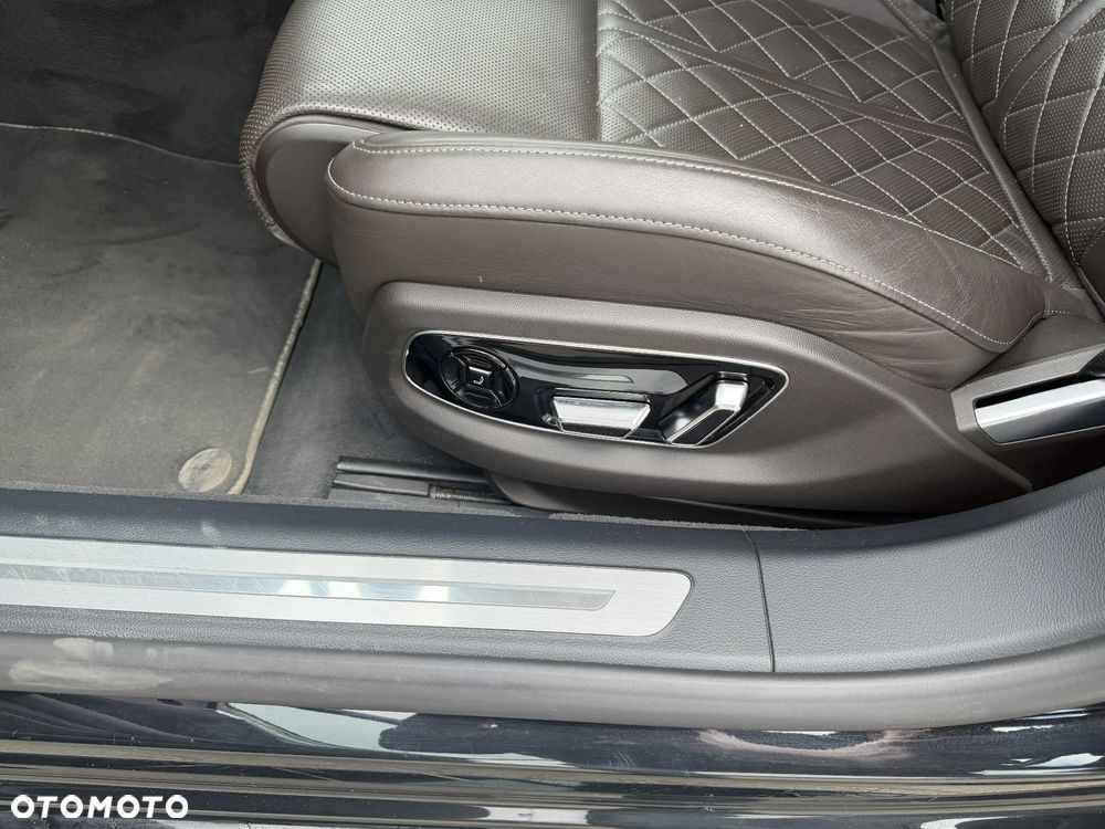 Audi A8 L 60 TFSI e Quattro Tiptronic - 12