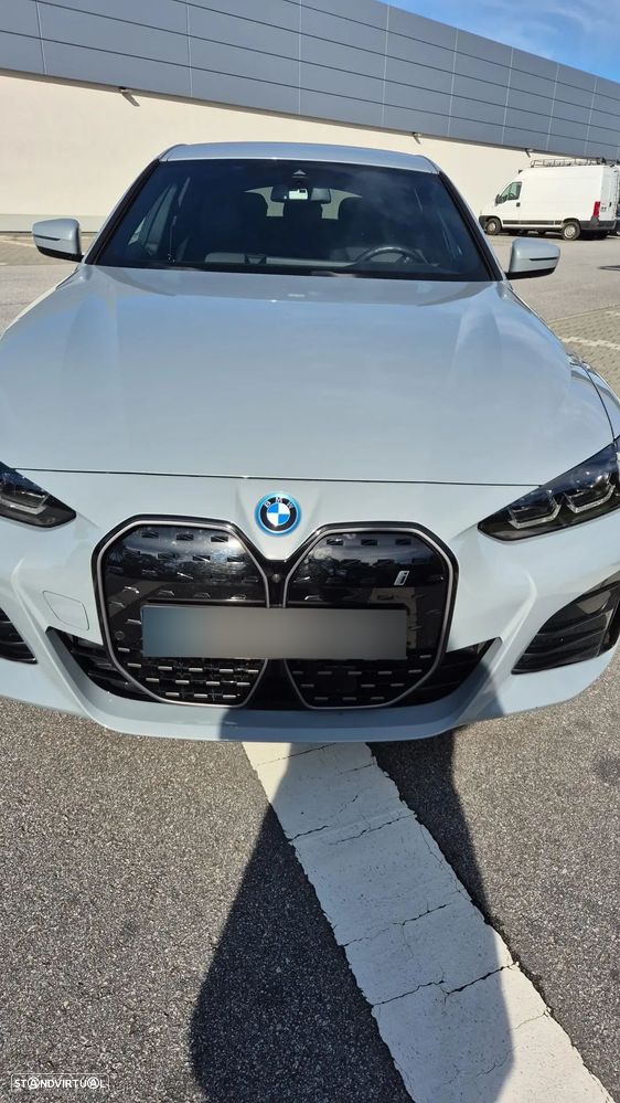 BMW i4 eDrive40 Pack Desportivo M - 3
