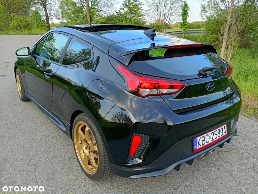 Hyundai Veloster - 9