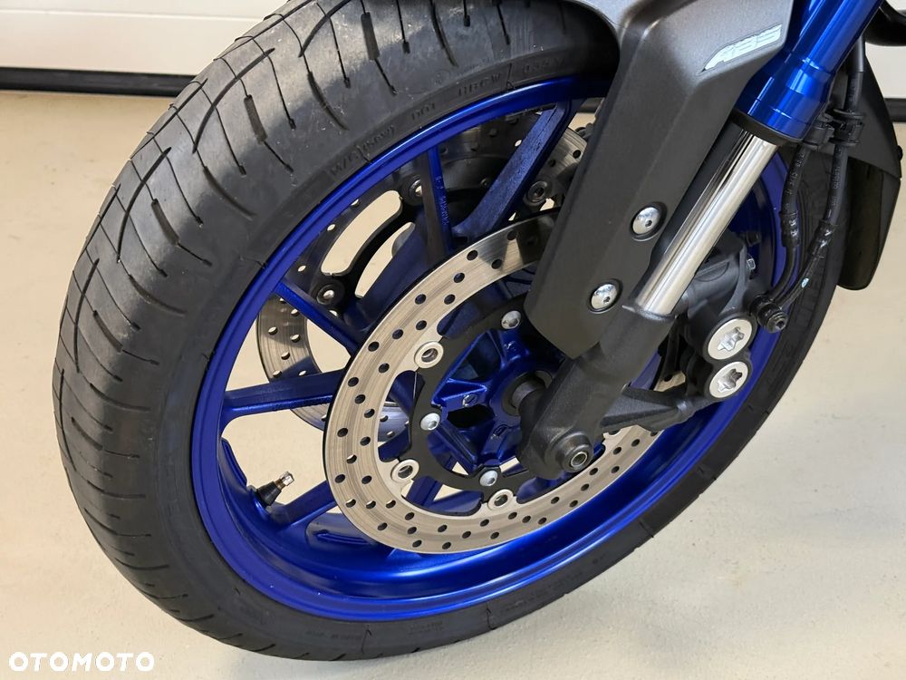 Yamaha MT - 7