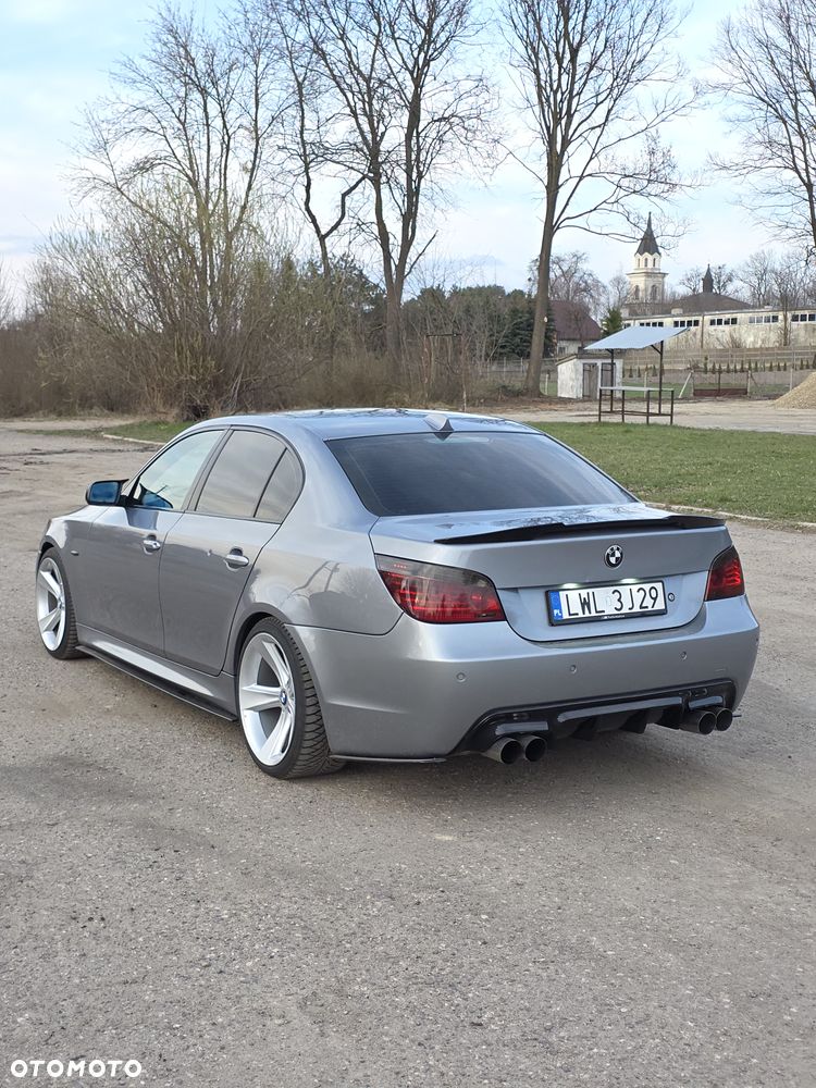 BMW Seria 5 520i - 6