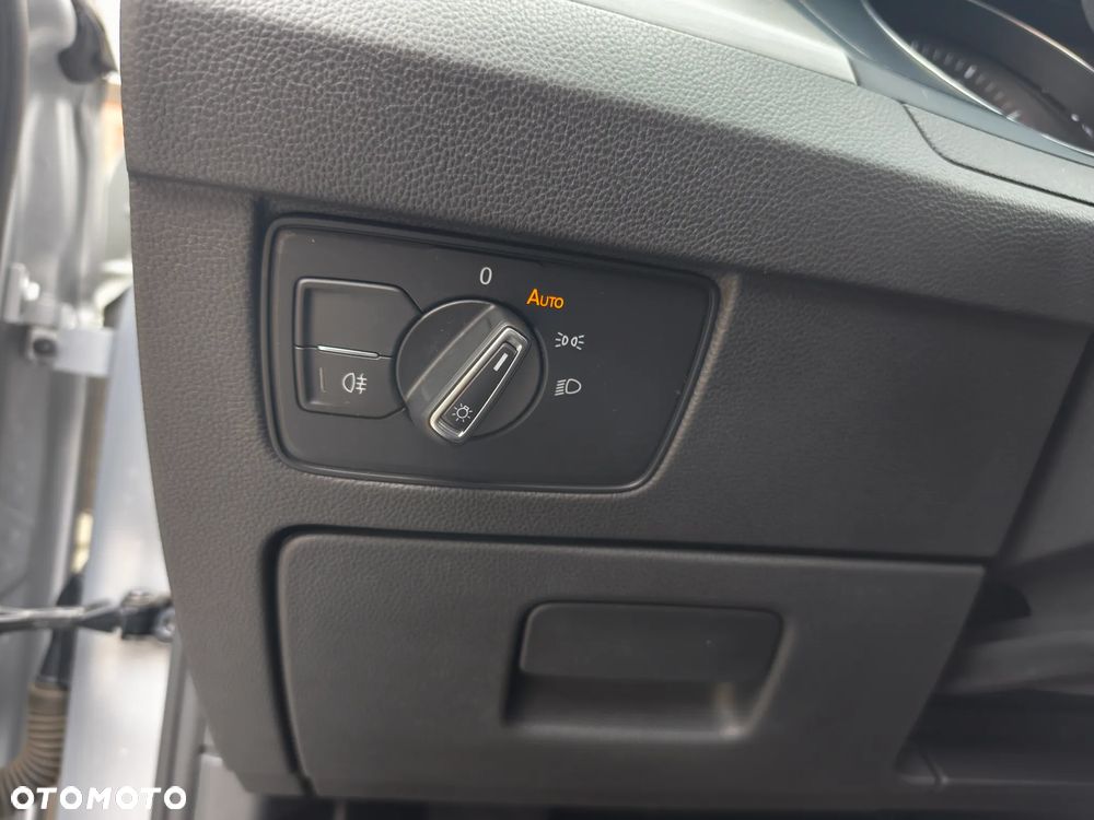 Volkswagen Passat - 21