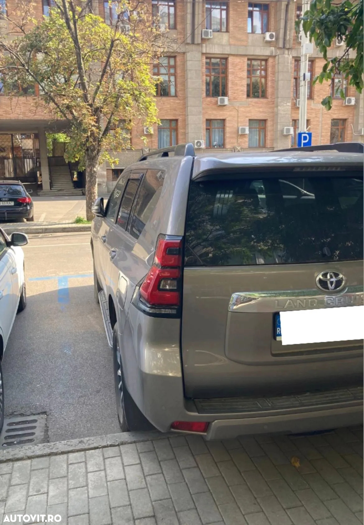 Toyota Land Cruiser 2.8l Turbo D-4D A/T Executive - 11