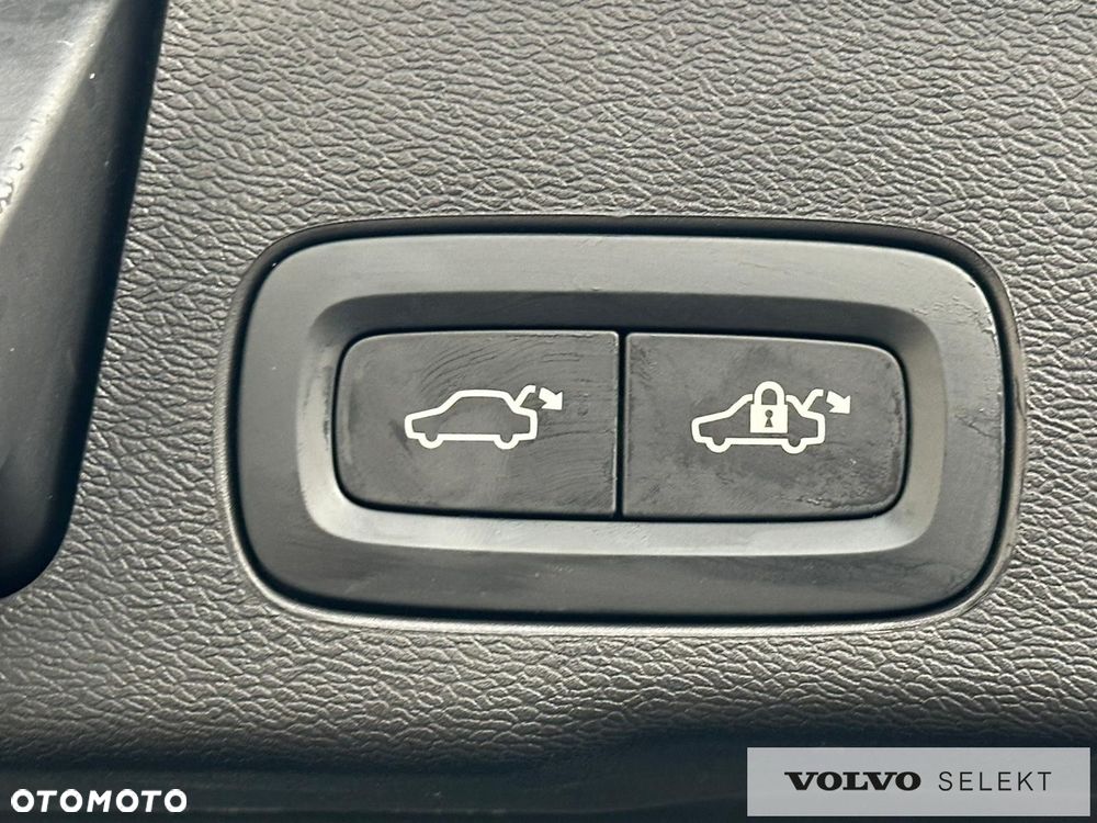 Volvo XC 60 - 22
