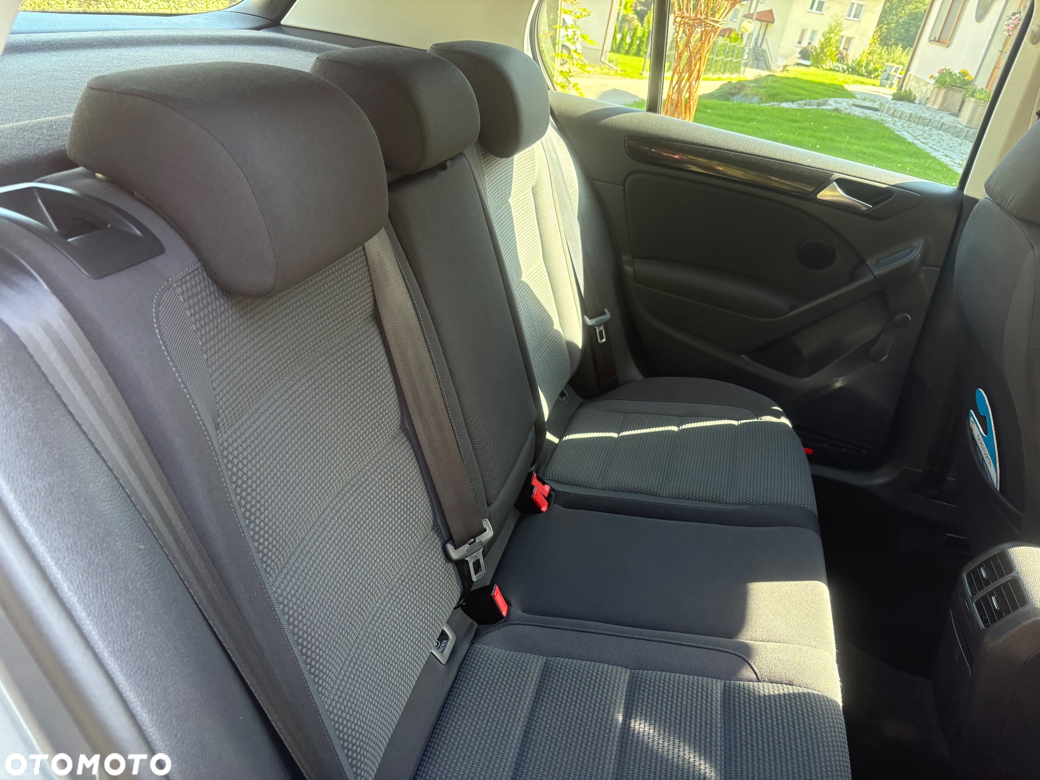 Volkswagen Golf - 12