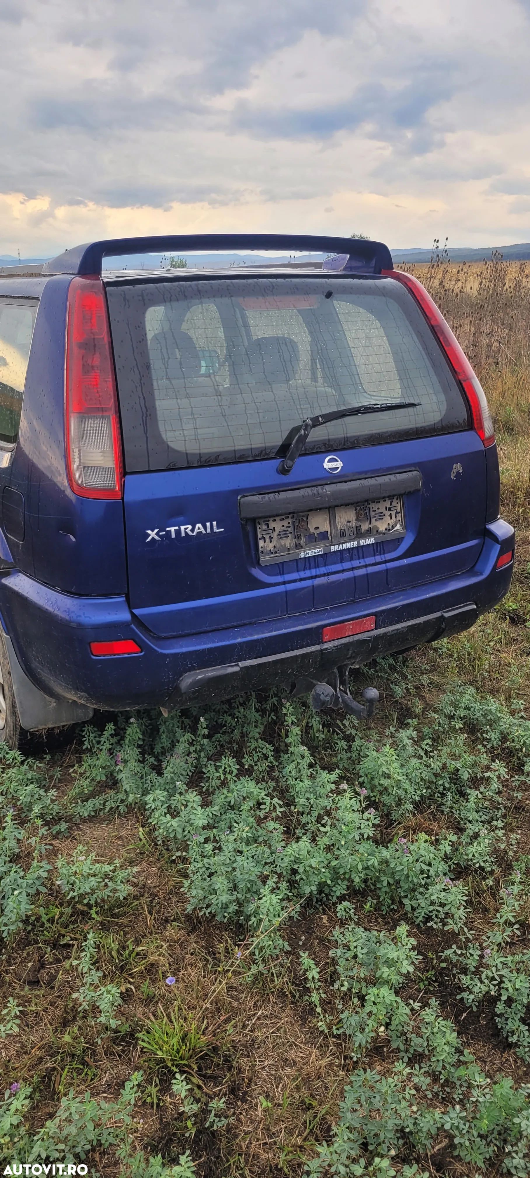 Dezmembrez nissan x trail - 1
