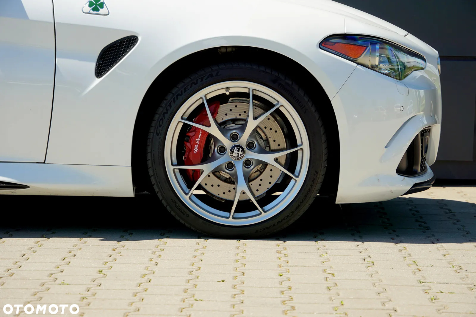 Alfa Romeo Giulia 2.9 Bi Turbo V6 Quadrifoglio - 16
