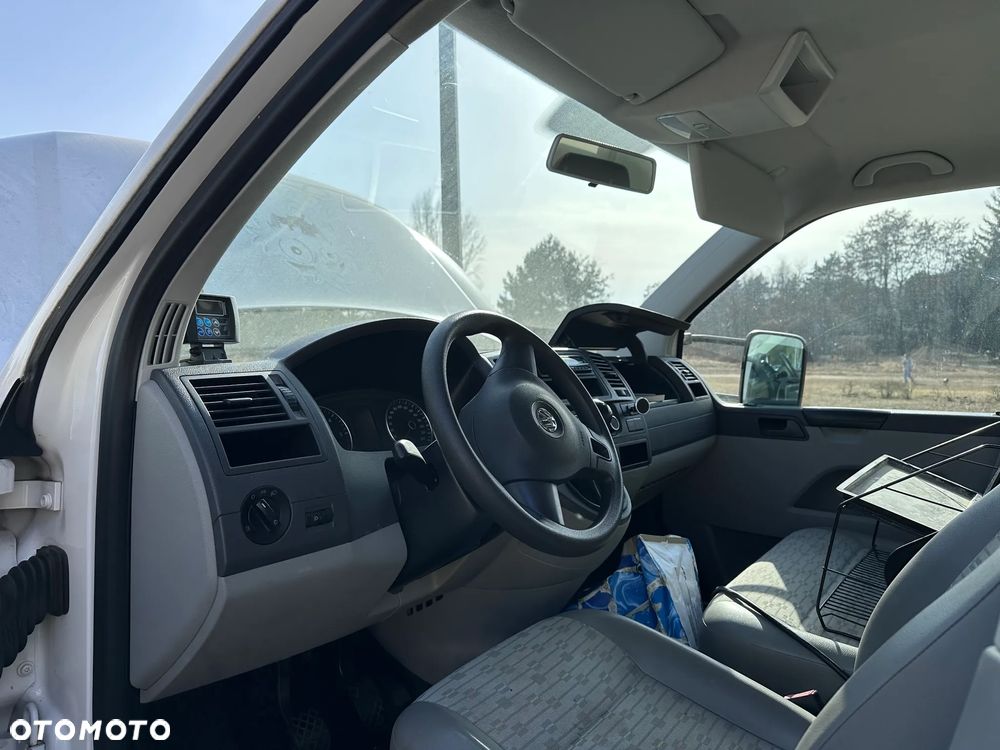 Volkswagen Transporter L2 - 12