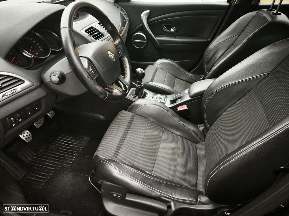 Renault Mégane 1.5 dCi GT Line SS - 6